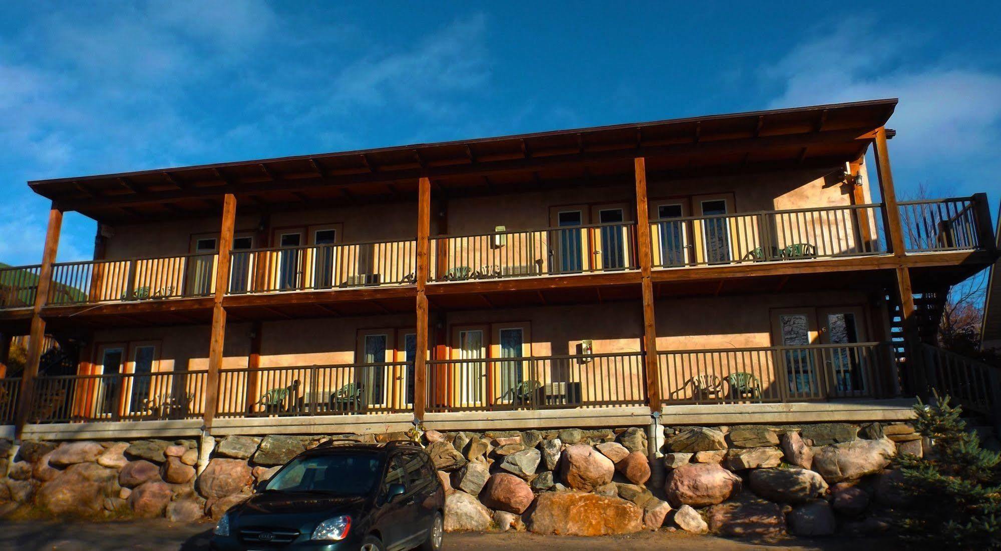 Timberland Inn Kenora Exterior photo